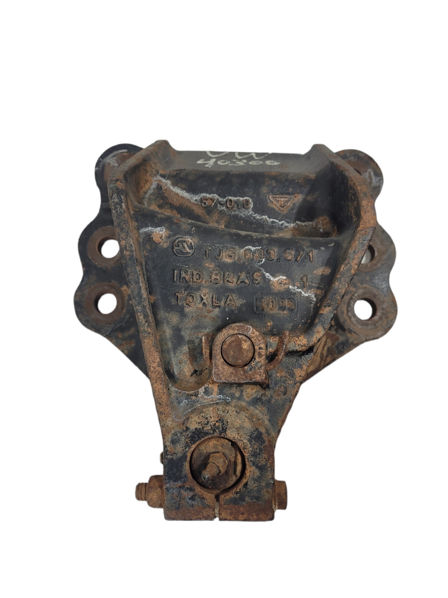 Suporte Mola Traseira Ford Cargo Tjg803571 4