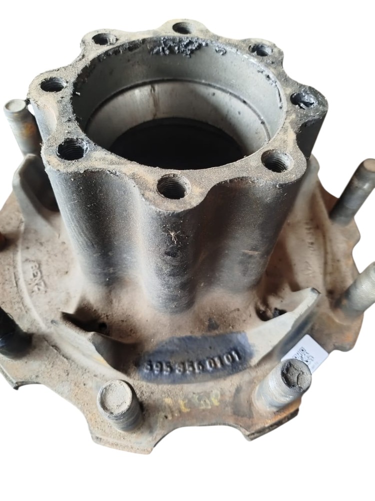 Cubo Roda Tracao Mb Atego 4