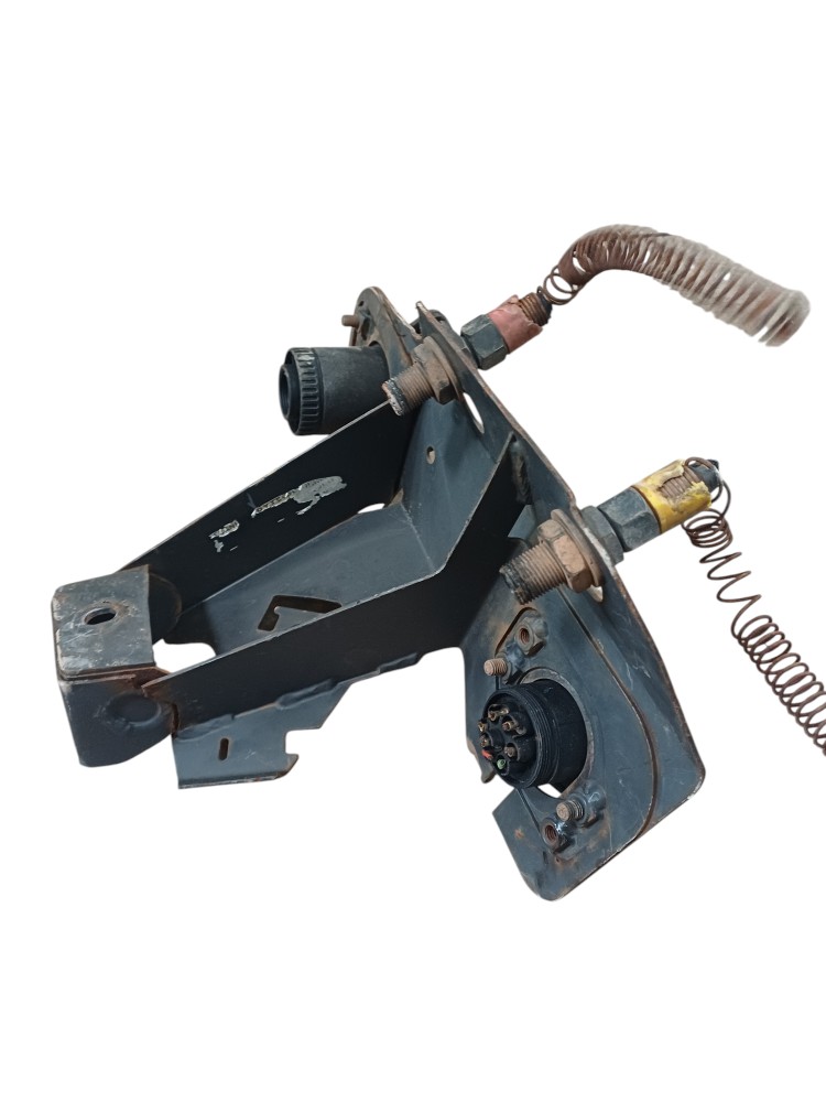 Suporte Tomada Eletrica Scania 5