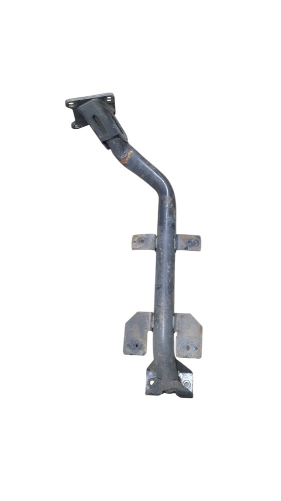 Suporte Paralama Cabine Mb Axor 1