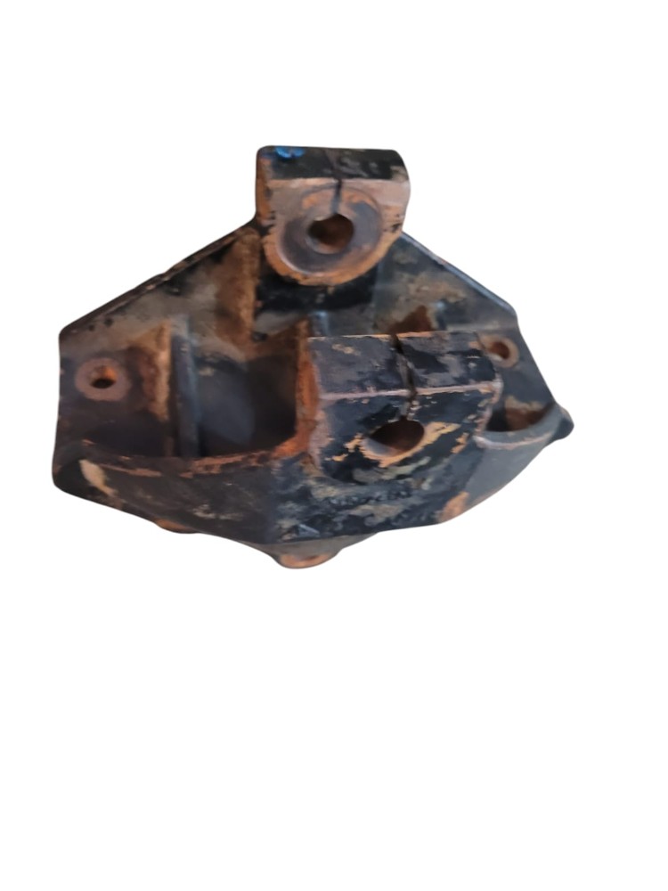 Suporte Mola Vw Ford Cargo  1722 2422 2428 1