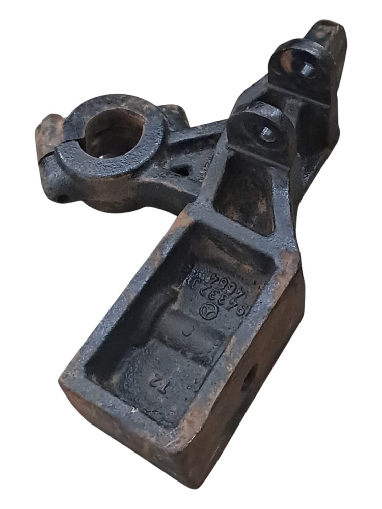 Suporte Barra Estabilizadora Amortecedor Diant. Esq. Mb Axor 4