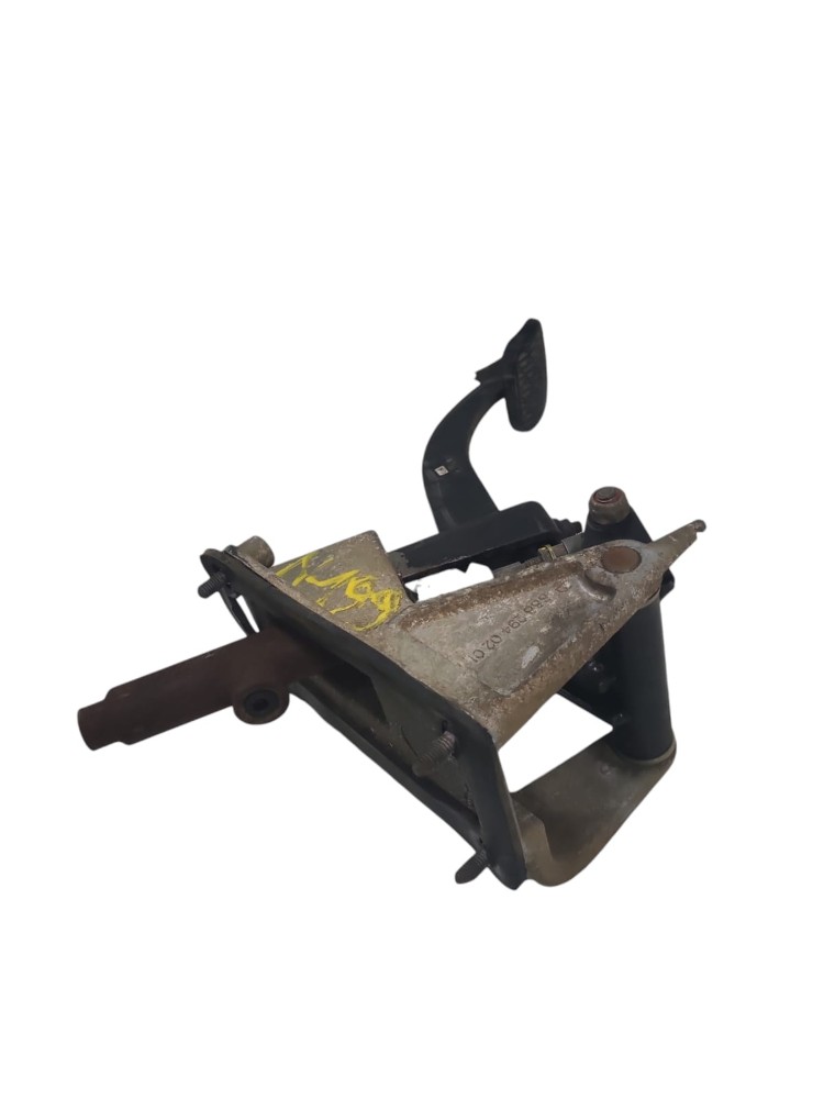 Suporte Pedal Embreagem MB 709 3