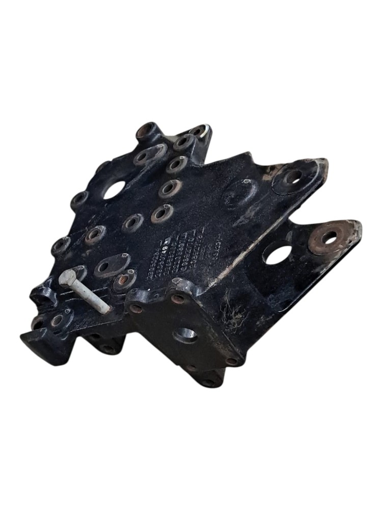 Suporte Travessa Suspensao Mola Volvo VM 4