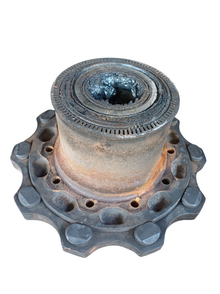 Cubo Dianteiro Mb Axor 4