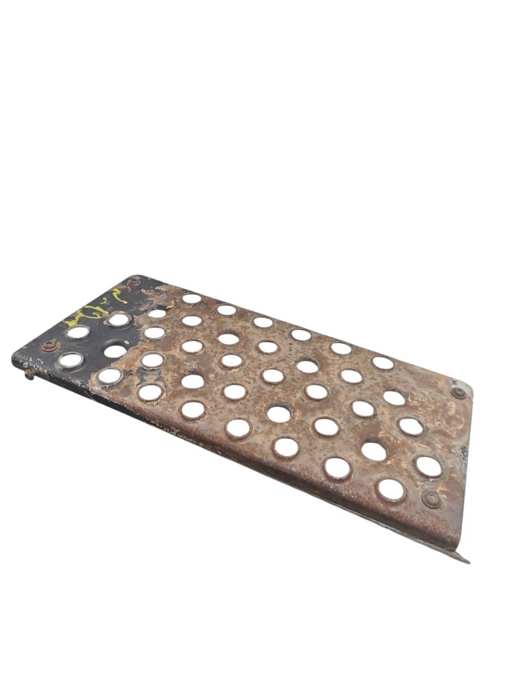 Estribo Cabine Mb Axor 2040 2011 N126 3