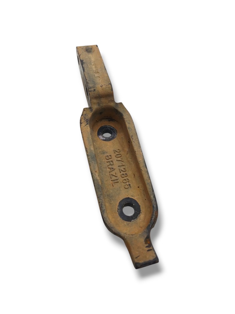 Suporte Traseiro Cabine Volvo Vm 220 2013 Vo23