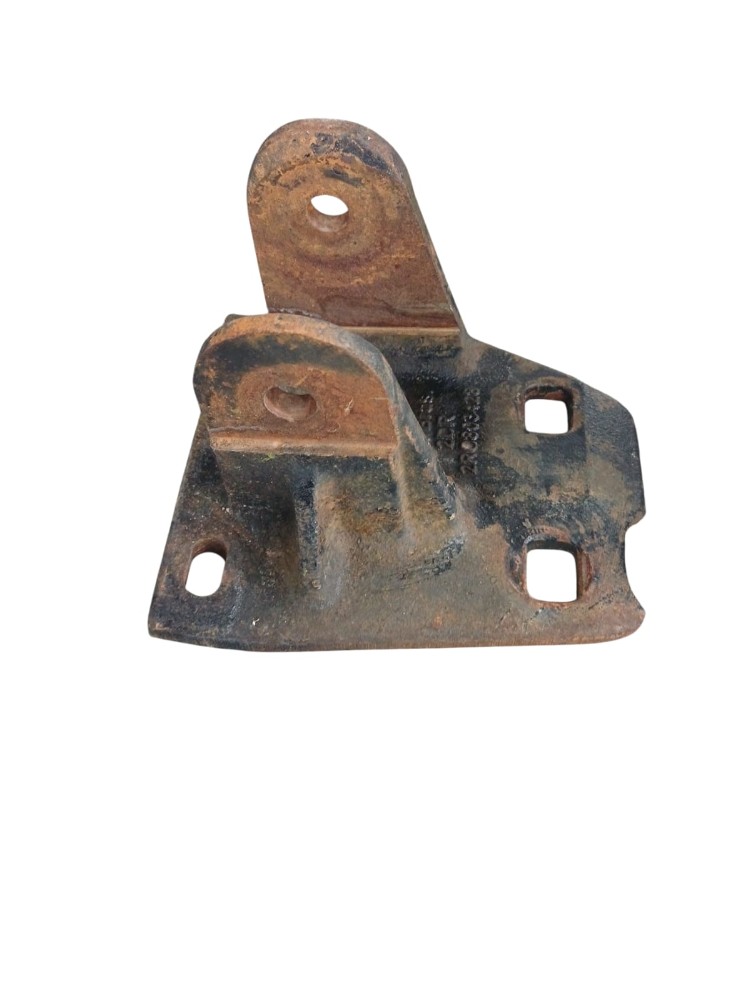 Suporte Fixação Cabine Direito Vw 8120 2010 3