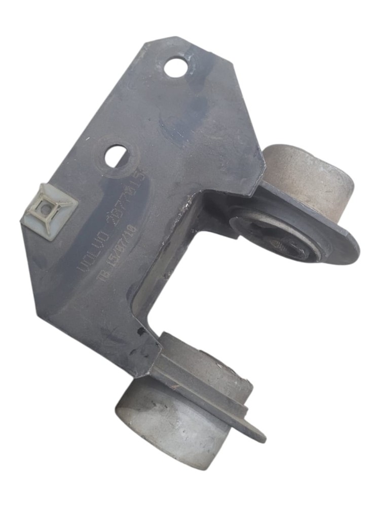 Suporte Trava Fechadura Cabine Volvo Vm 2008 4