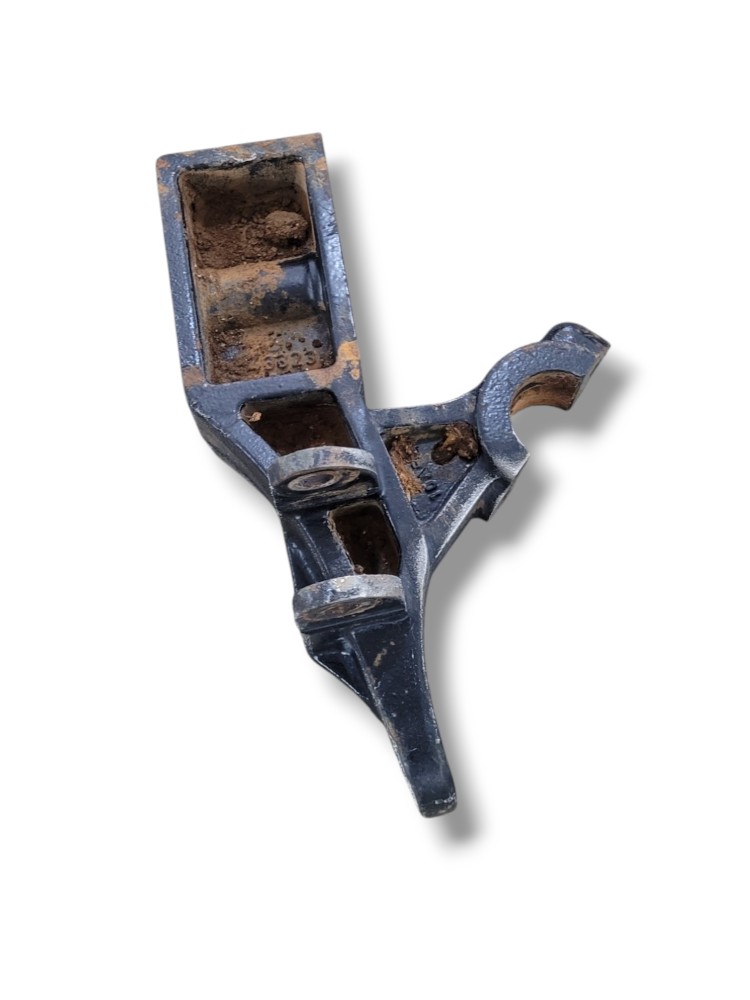 Suporte Barra Estabilizadora Amortecedor Mb 3