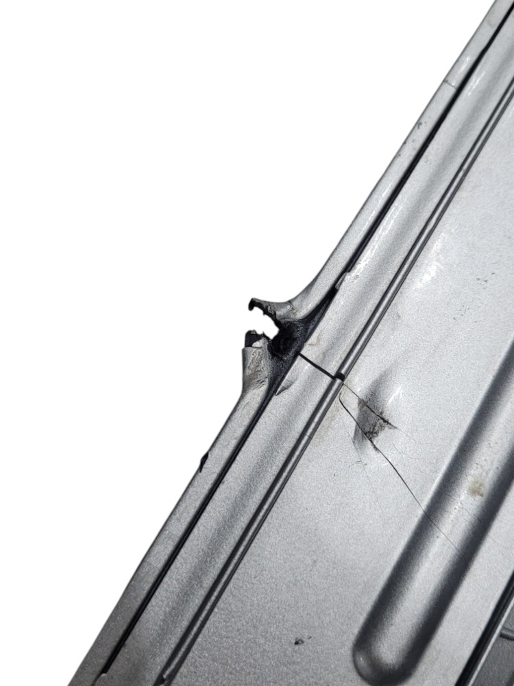 Moldura Farol Esquerdo Mb Actros 2548 2024 Vo12 7