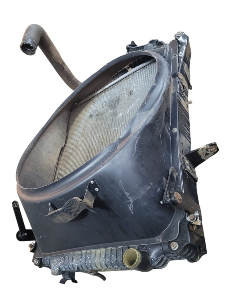 Radiador Com Defletor Vw Constellation 3