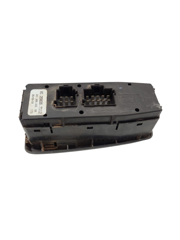 Botao Vidro Eletrico Passageiro MAN TGX 2020 VN189 3