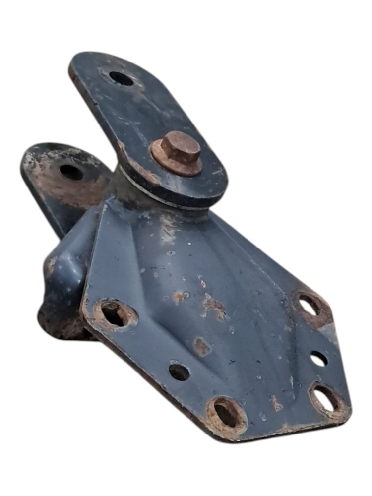 Suporte Feixe Mola Ford Cargo 2
