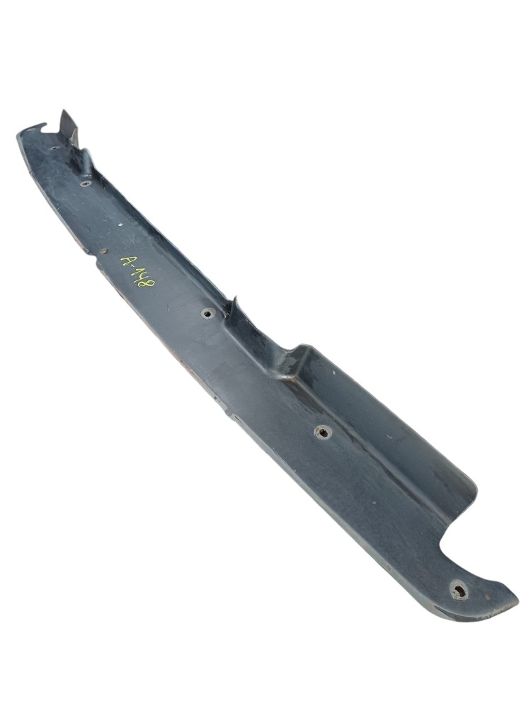Acabamento Parachoque Vw 8150 2004 VA148 3