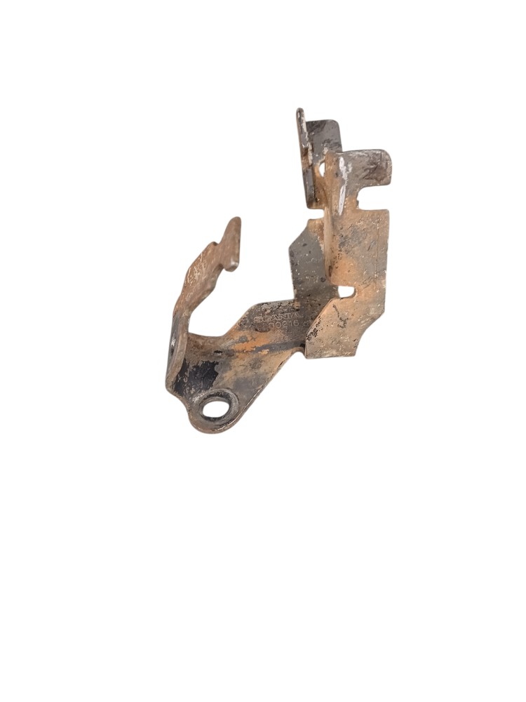 Suporte Tubo oleo Cambio Scania 1