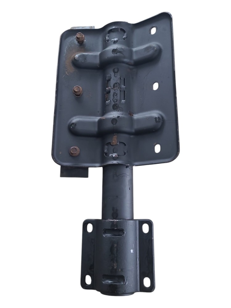 Suporte Paralama Ford Cargo 3