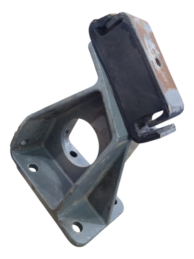 Suporte Motor Sinotruck Howo Dianteiro 2