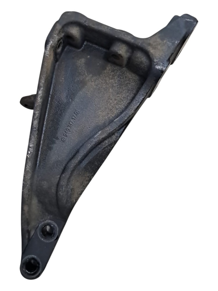 Suporte Barra Torcao Cabine L. Direito Mb Axor 2