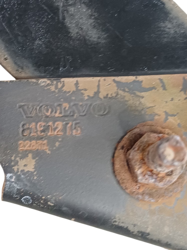 Suporte Quebra Sol Volvo Fh540 2022 6