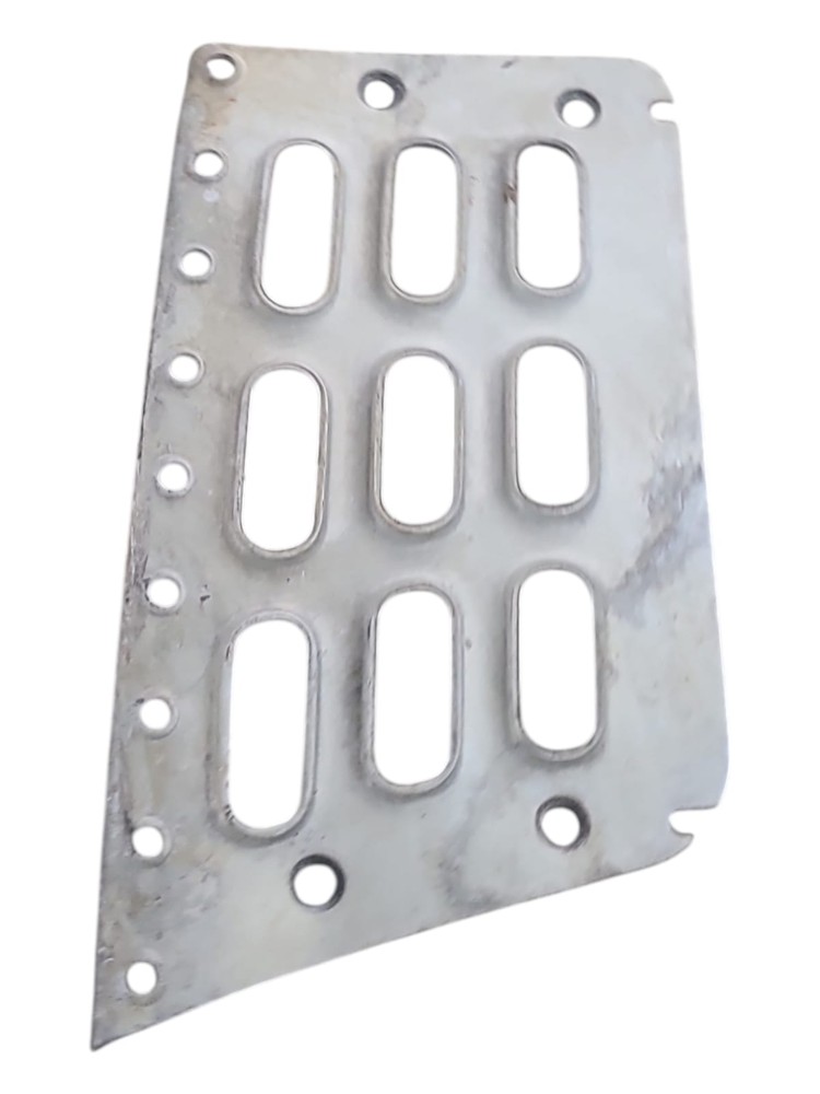 Chapa Pisante Estribo Volvo 1