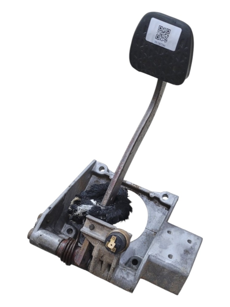 Suporte Pedal Freio Mb 1634 2001 5