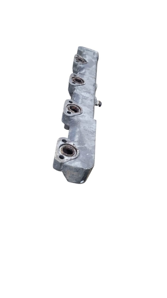 Tubo Cavalete Carcaca Valvula Termostatica Mwm X10 4cc
