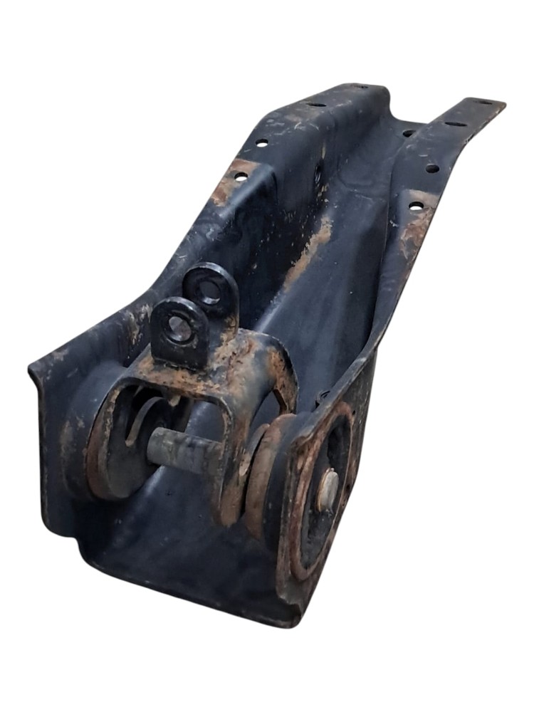 Suporte Amortecedor Traseiro Cabine Vw 3