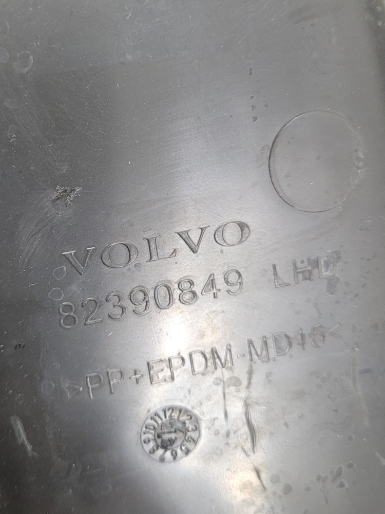 Moldura Inferior Pedal Acelerador Volvo Fh 540 2022 7