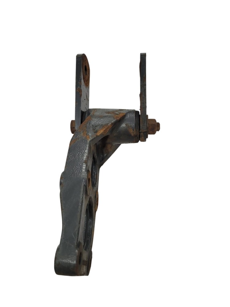 Suporte Mola Dianteira Volvo Vm 240 Vm 260 1