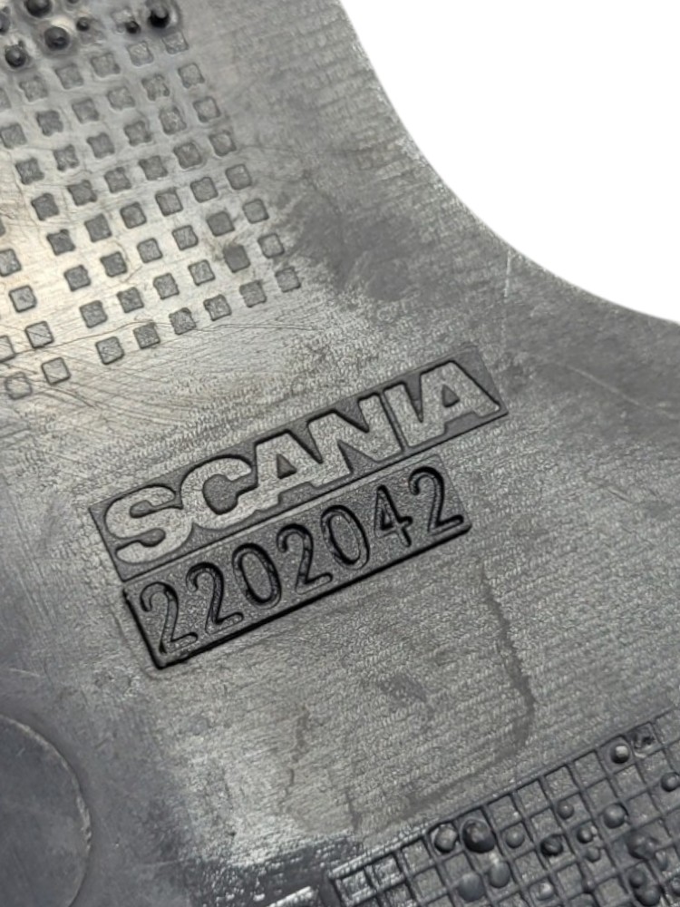 Acabamento Painel Inferior Scania  Preto 6