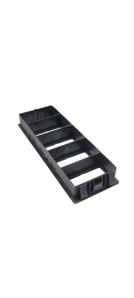Suporte Moldura Botoes Painel Volvo Vm 5