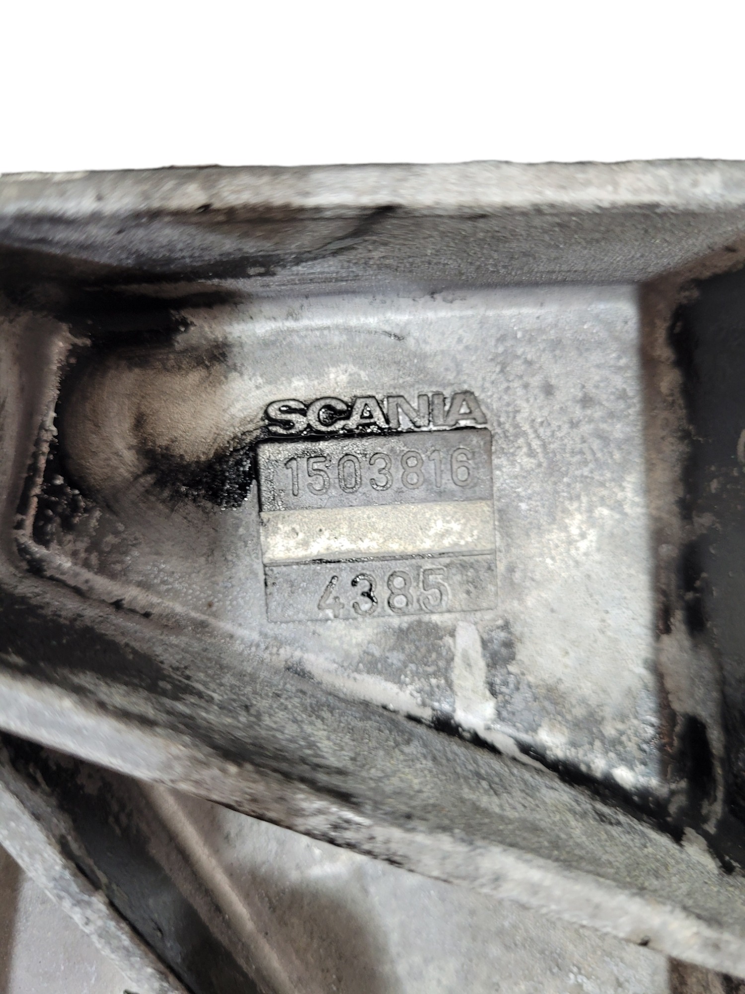 Tampa Lateral Motor Scania 1503816 5
