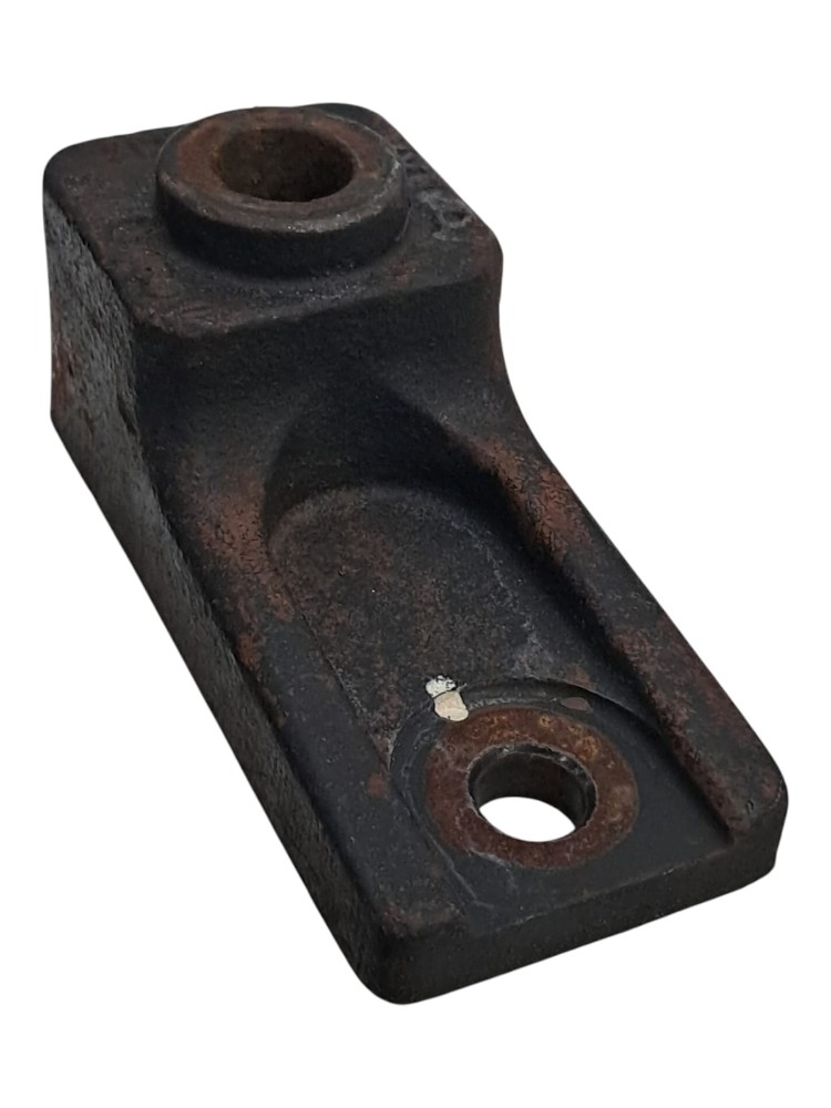 Suporte Lateral Chassi Amortecedor Dianteiro Iveco Stralis 1