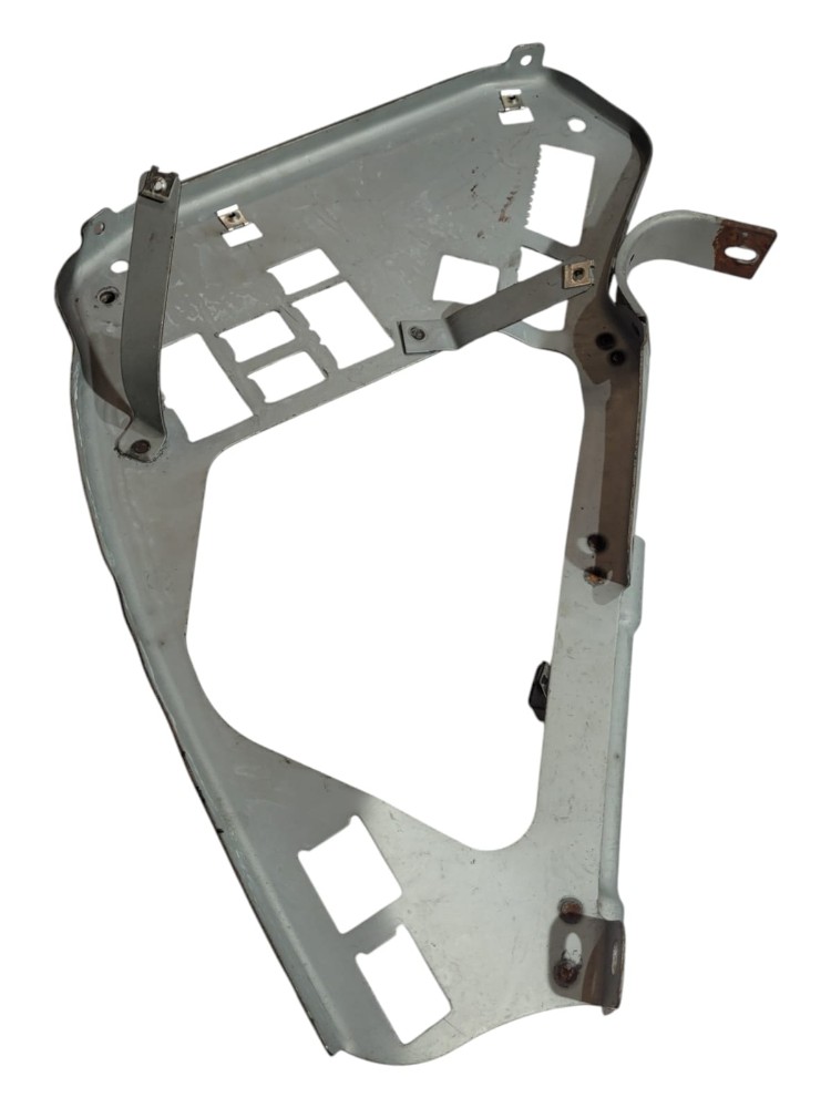 Suporte Montagem Console Painel Daf Zf 106 1