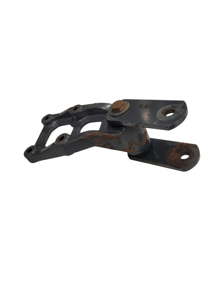 Suporte Mola Dianteira Volvo Vm 240 Vm 260 4
