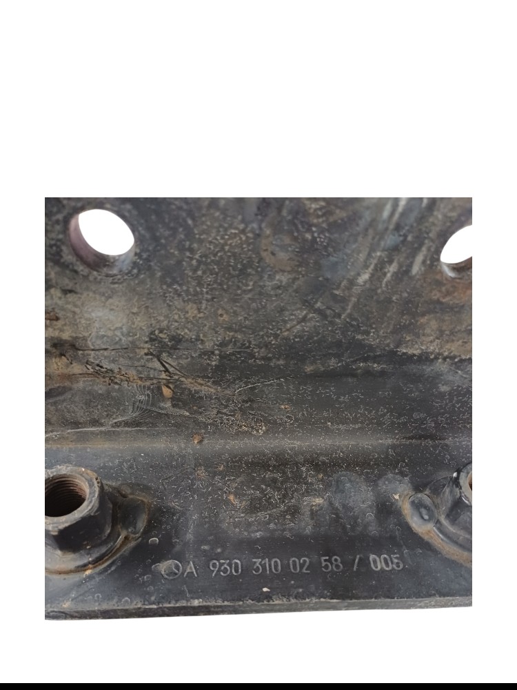 Suporte Console Inferior Mb Axor 2020 7