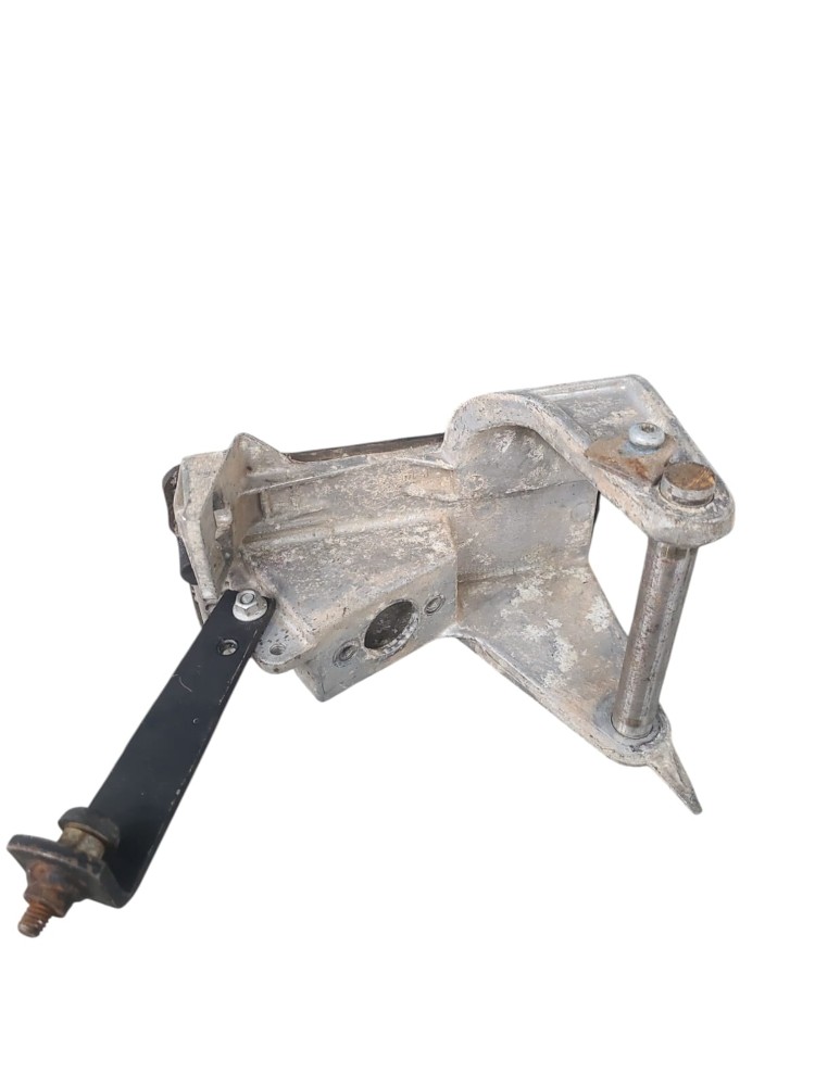 Suporte Pedal Embreagem Mb 709 2