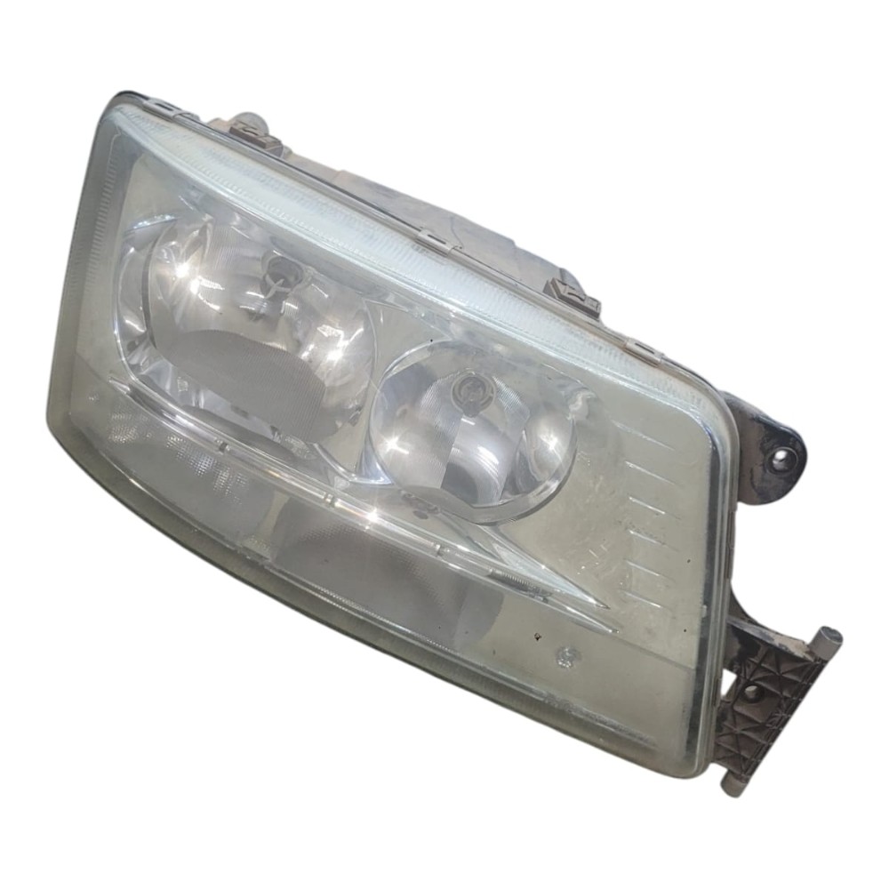 Farol Man Tx Dianteiro Direito