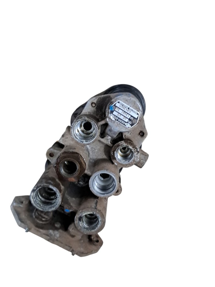 Valvula Protetora 4 Circuitos Ford Cargo 2011 4