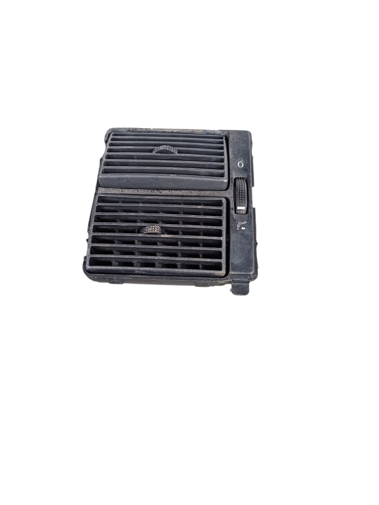 Difusor Ar Painel Direito  Vw Constellation 1
