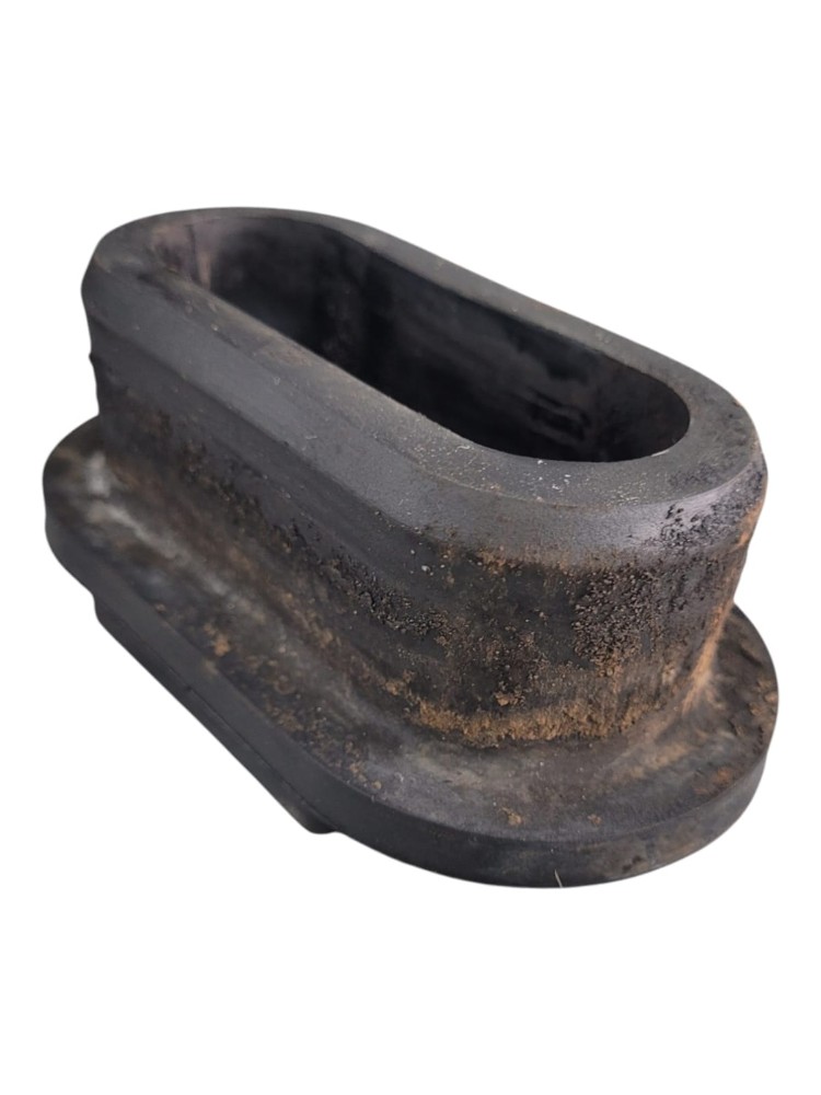 Borracha Suporte Reservatorio Agua Parabrisa VW Constellation 30.280 2019 VO22 3