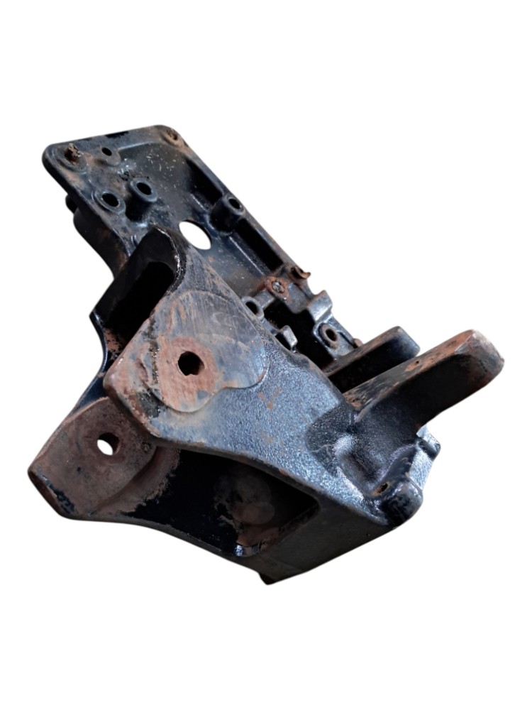 Suporte Travessa Mola Suspensao Volvo Vm 2012 5