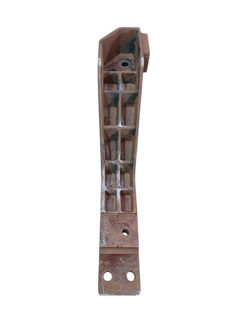 Suporte Parachoque Ford Cargo 2842 2014 VK118 Direito 4