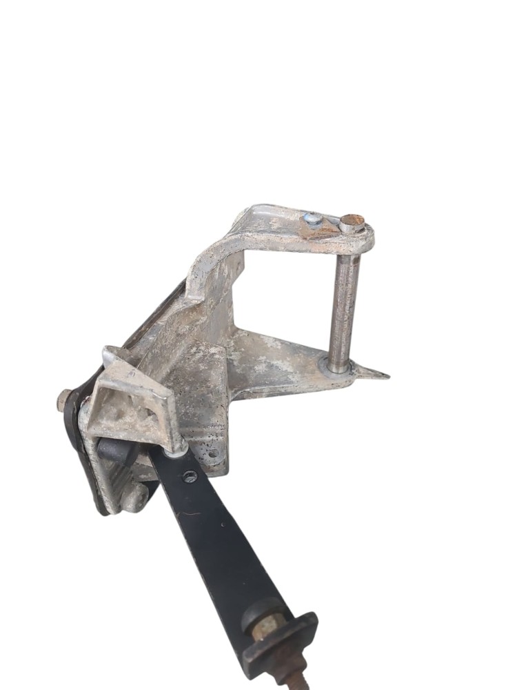 Suporte Pedal Embreagem Mb 709