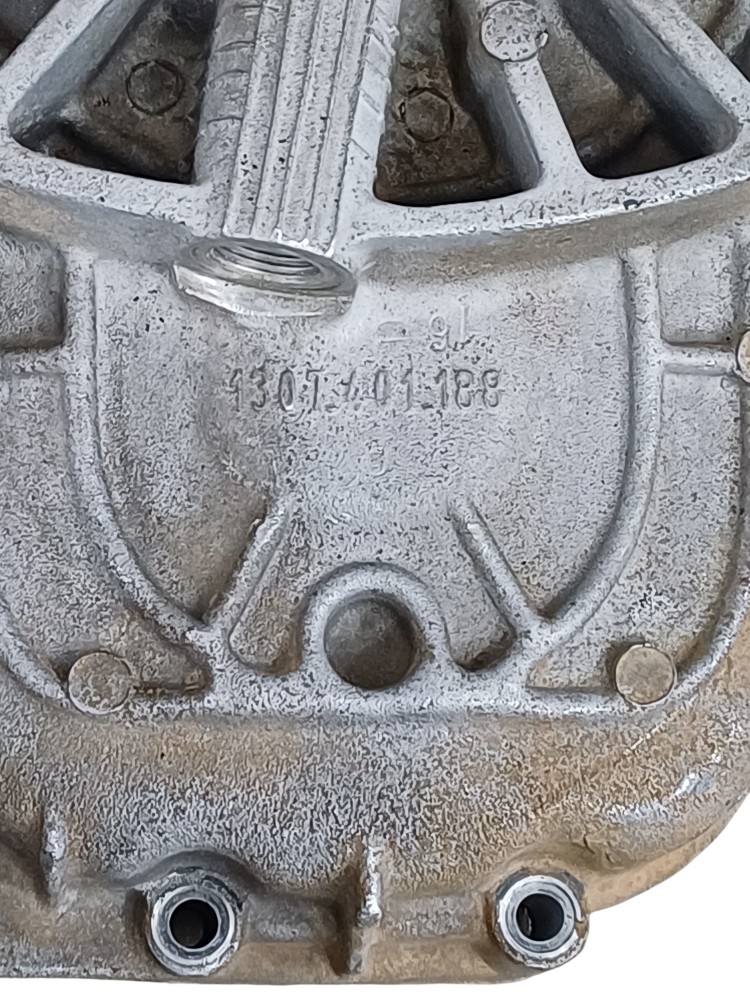 Tampa Traseira Cambio 5 Macha Mb Om 914 5
