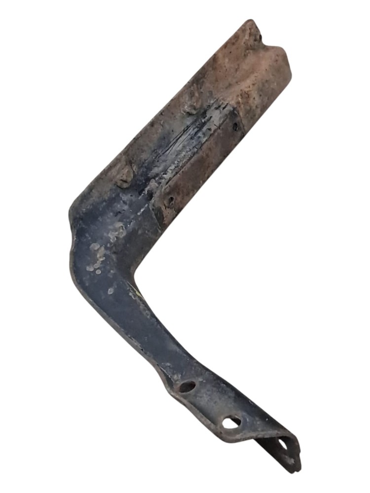 Suporte Paralama Ford Cargo 2422 2006 VA126 4