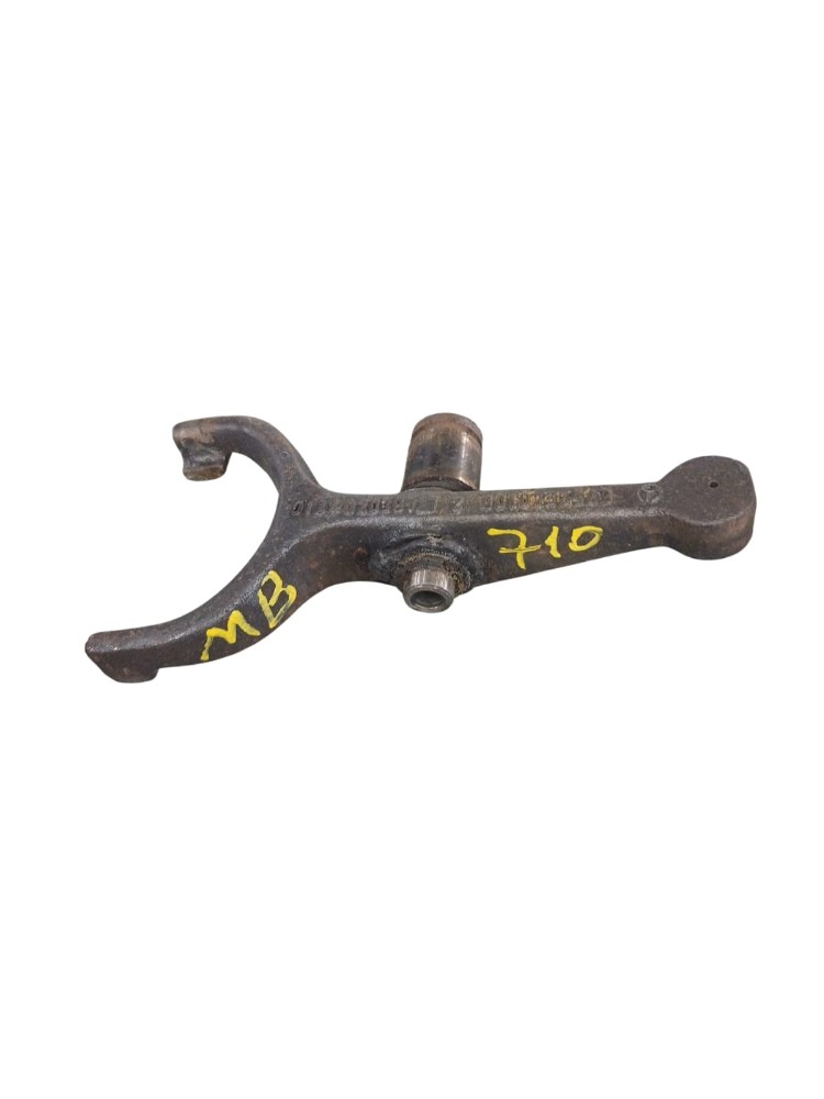 Garfo Embreagem Mb 710 4