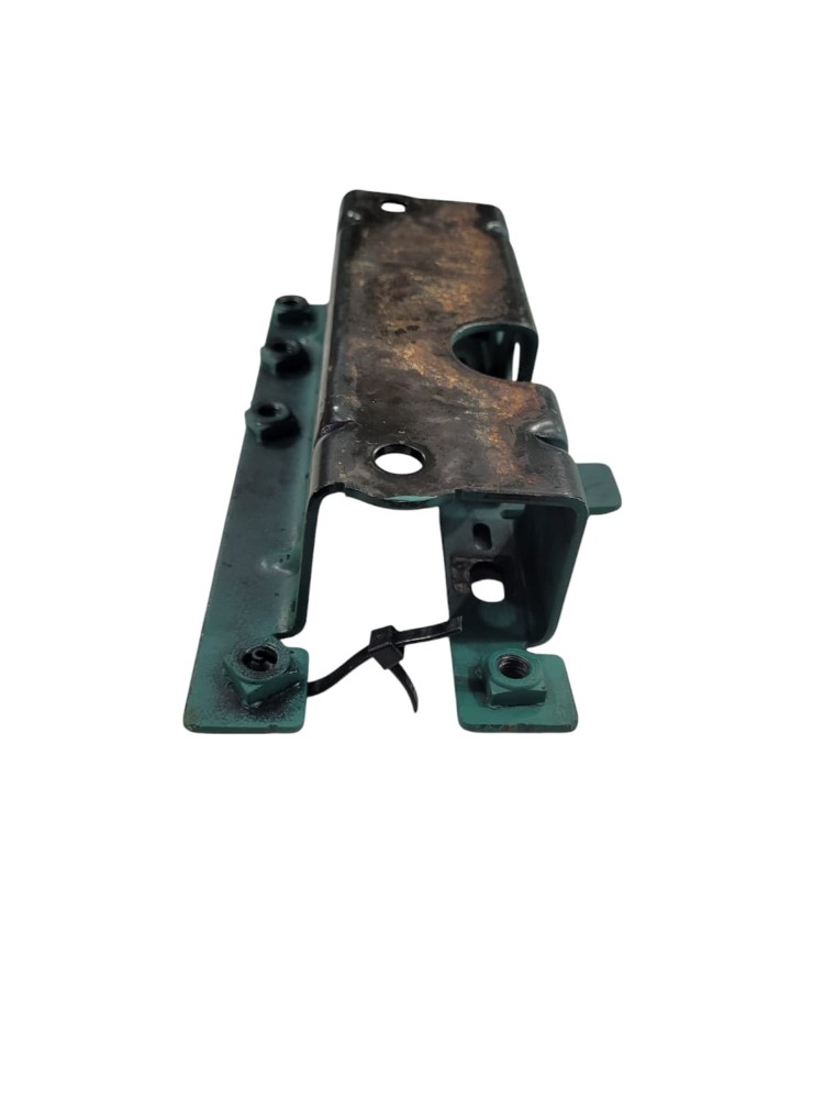 Suporte Tubo Agua Resfriamento Volvo Fh D13 3