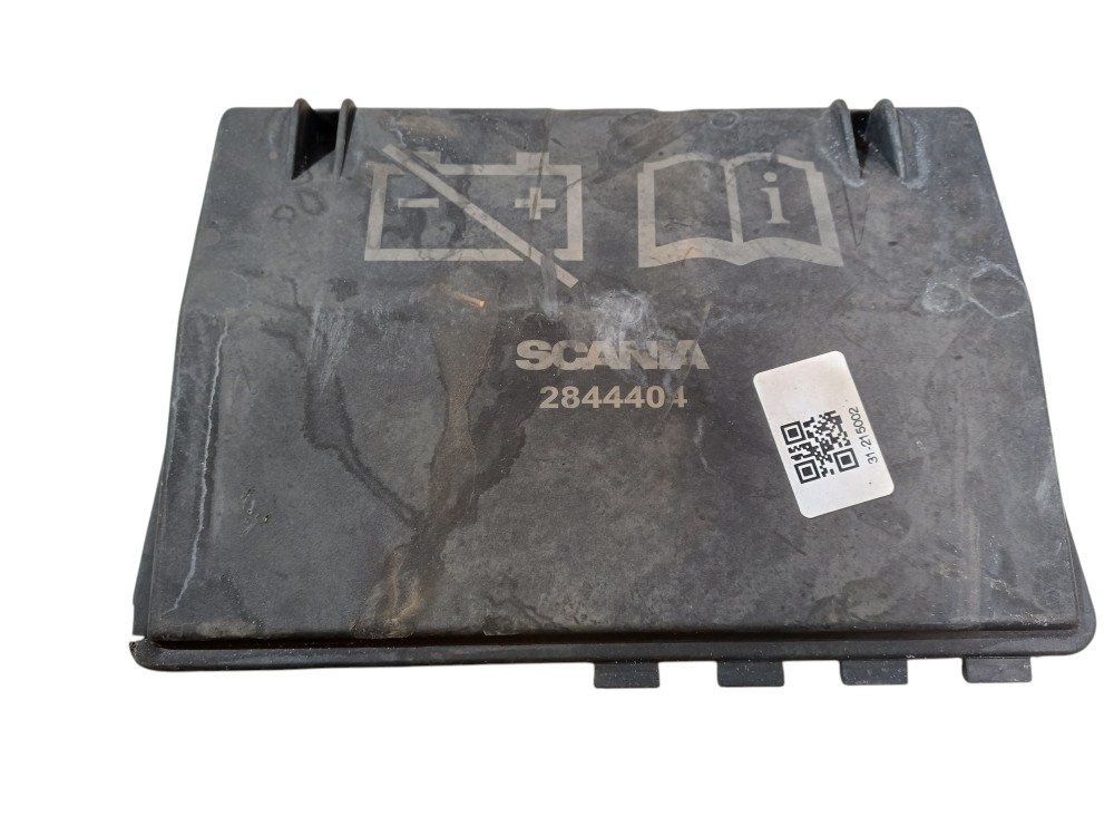 Tampa Caixa Fusivel Scania R450 2020 a 2021 1